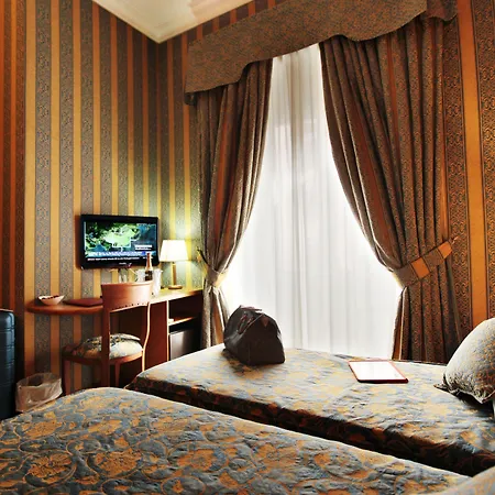 Hs 311 Hotel Rome